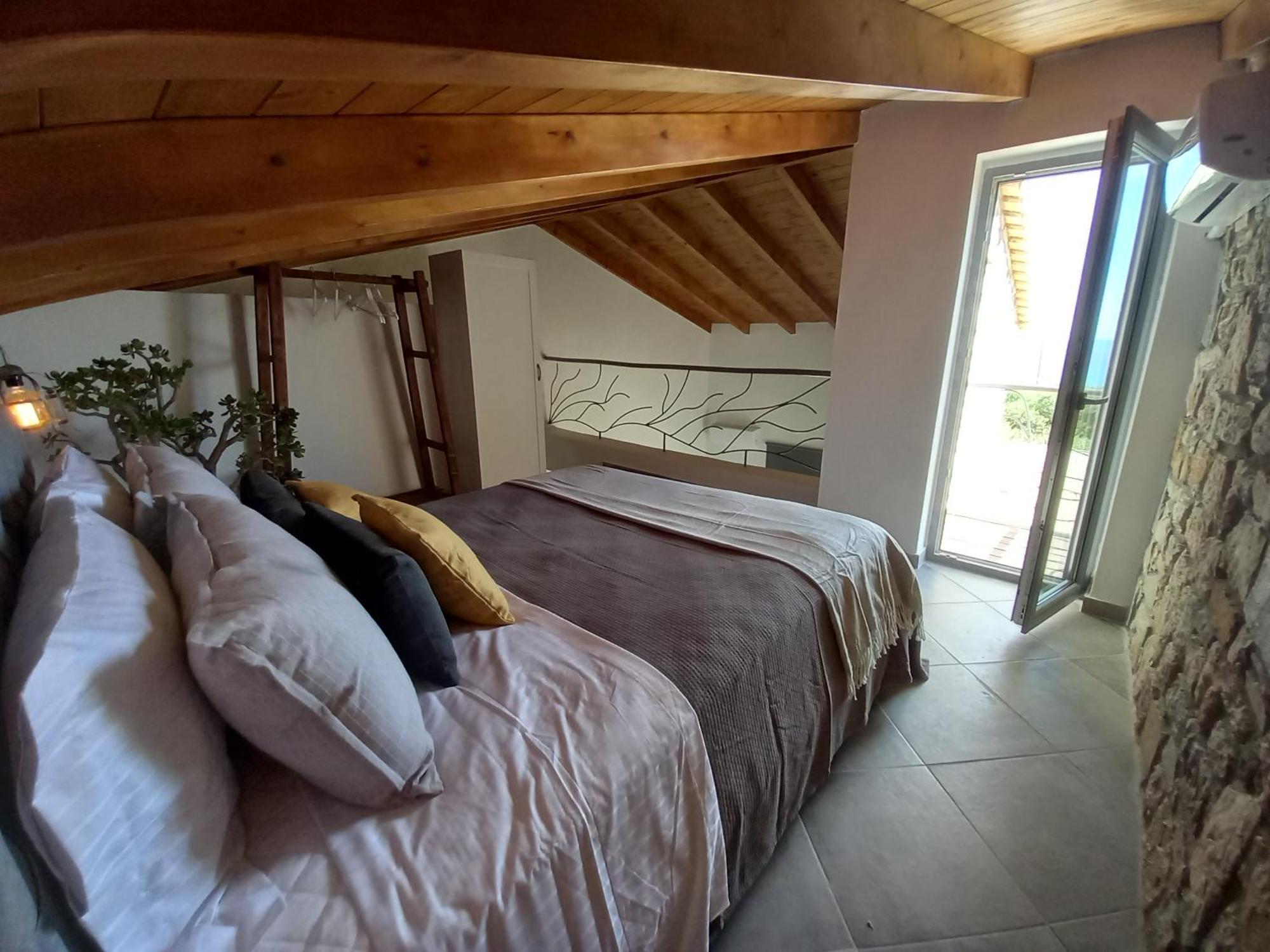 Koroni Stone House, Newly Built Studios By The Sea חדר תמונה
